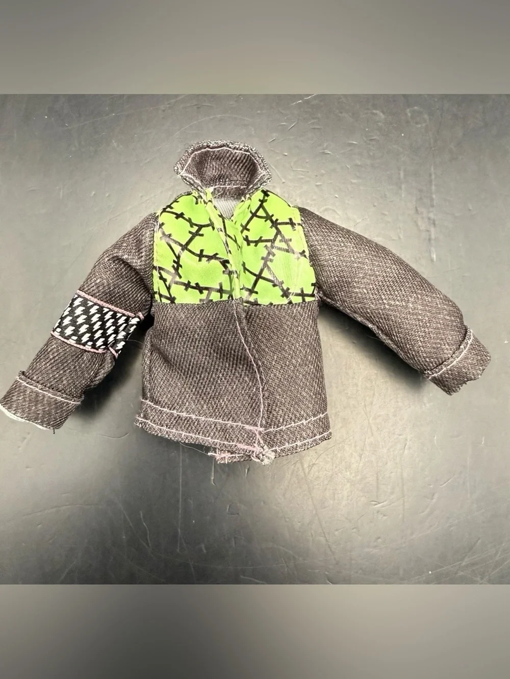 Monster High G3 Frankie Stein Core Refresh Jacket & Accessories Watzie, Backpack